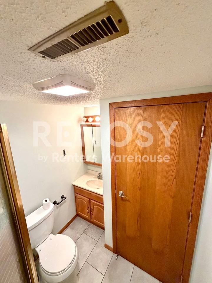 4278 W 131st St - Photo 6 of 7