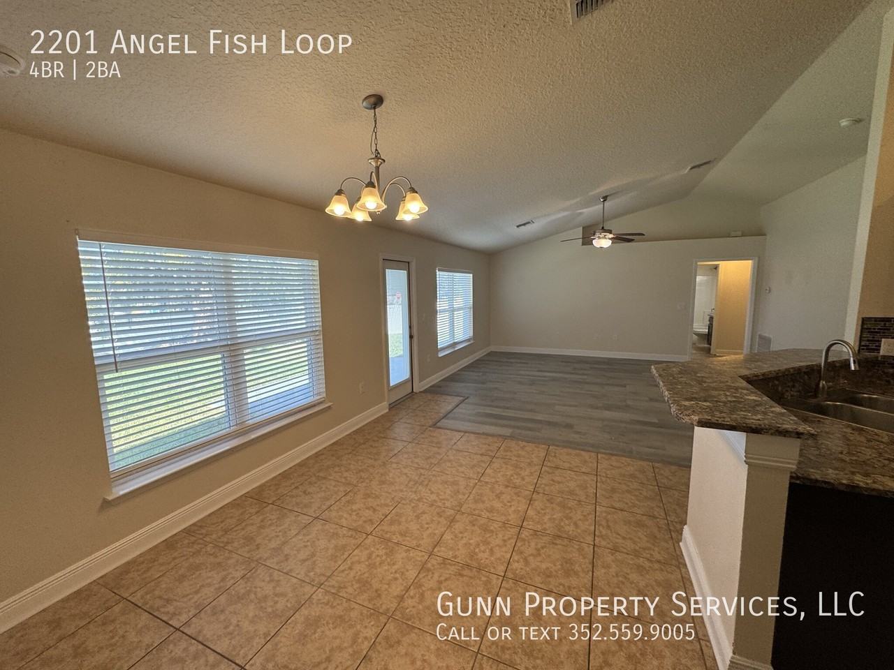 2201 Angel Fish Loop - Photo 4 of 23