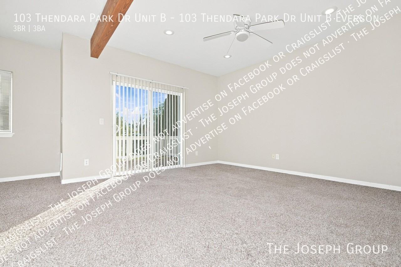 103 Thendara Park Dr Unit B - Photo 2 of 18