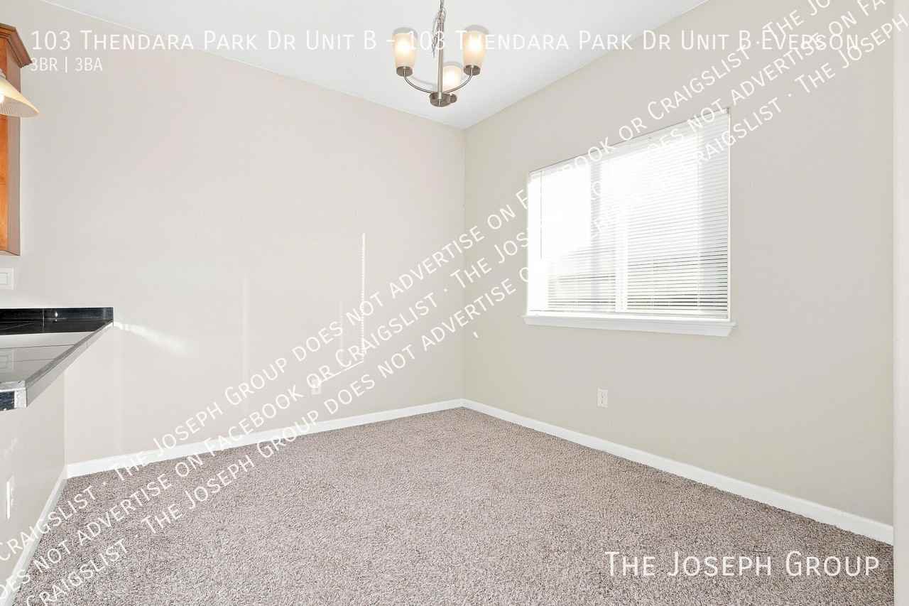 103 Thendara Park Dr Unit B - Photo 5 of 18
