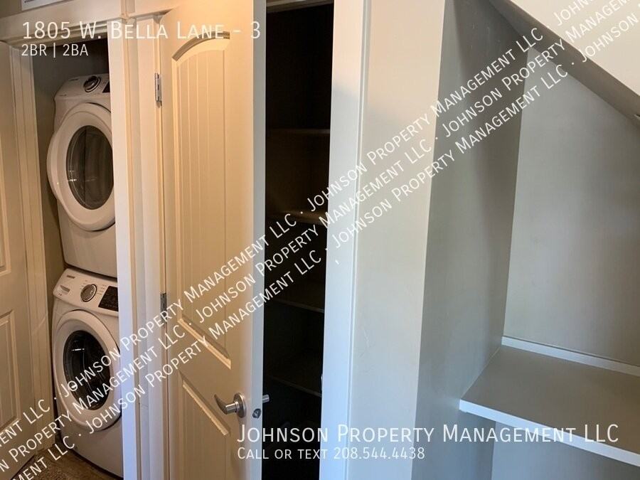 1805 W Bella Ln #3 - Photo 5 of 9