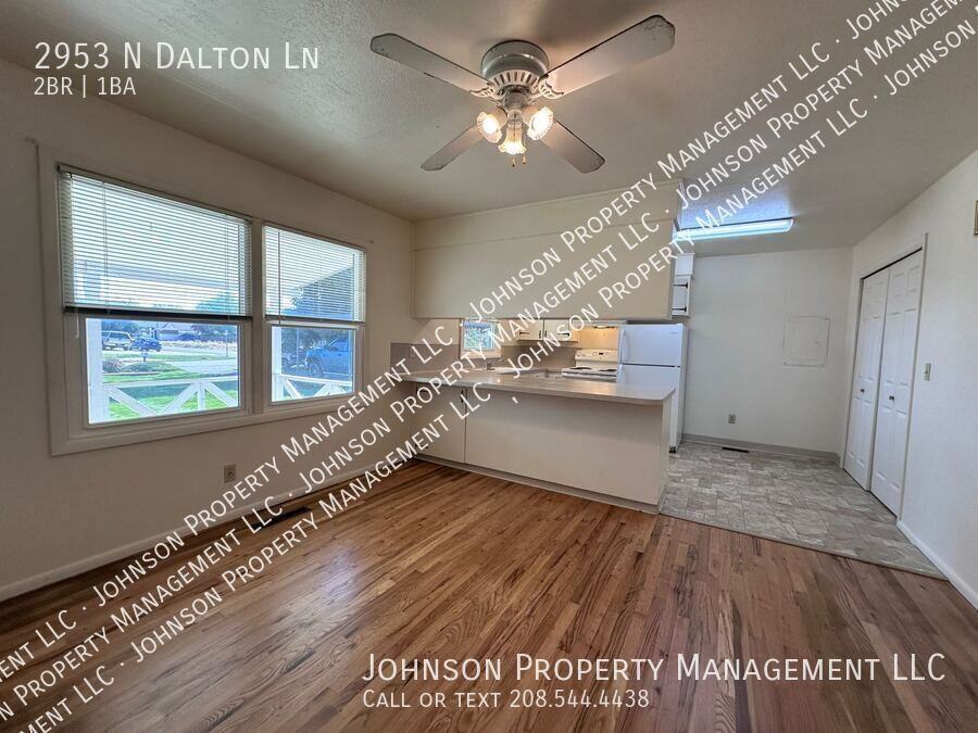 2953 N Dalton Ln - Photo 6 of 13