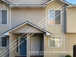 featured image of 31 E King St
