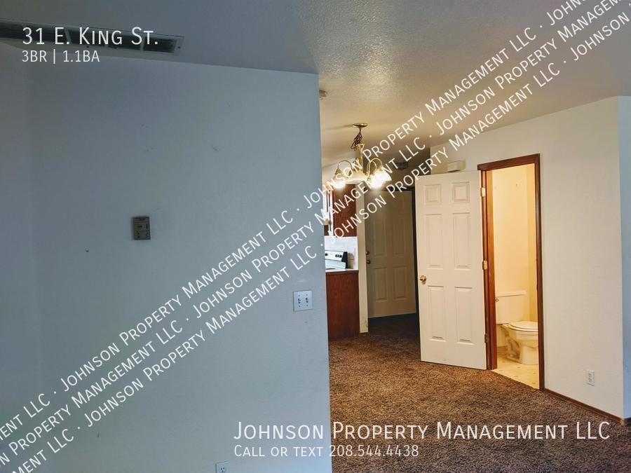 31 E King St - Photo 7 of 14