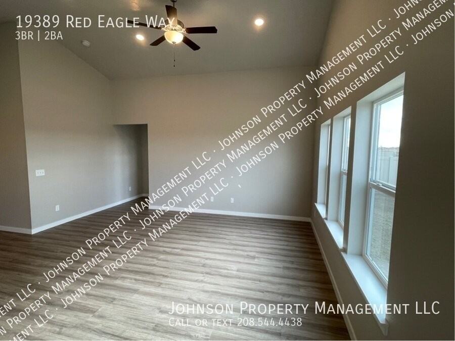 19389 Red Eagle Way - Photo 2 of 15