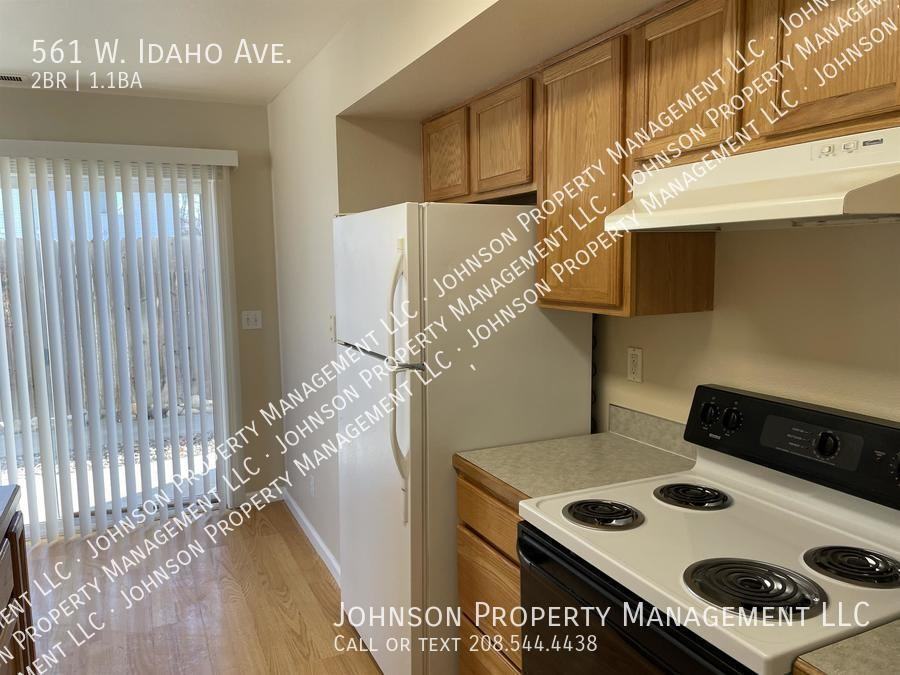 561 W Idaho Ave - Photo 2 of 12