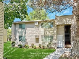 featured image of 1478 W Sandalwood Dr