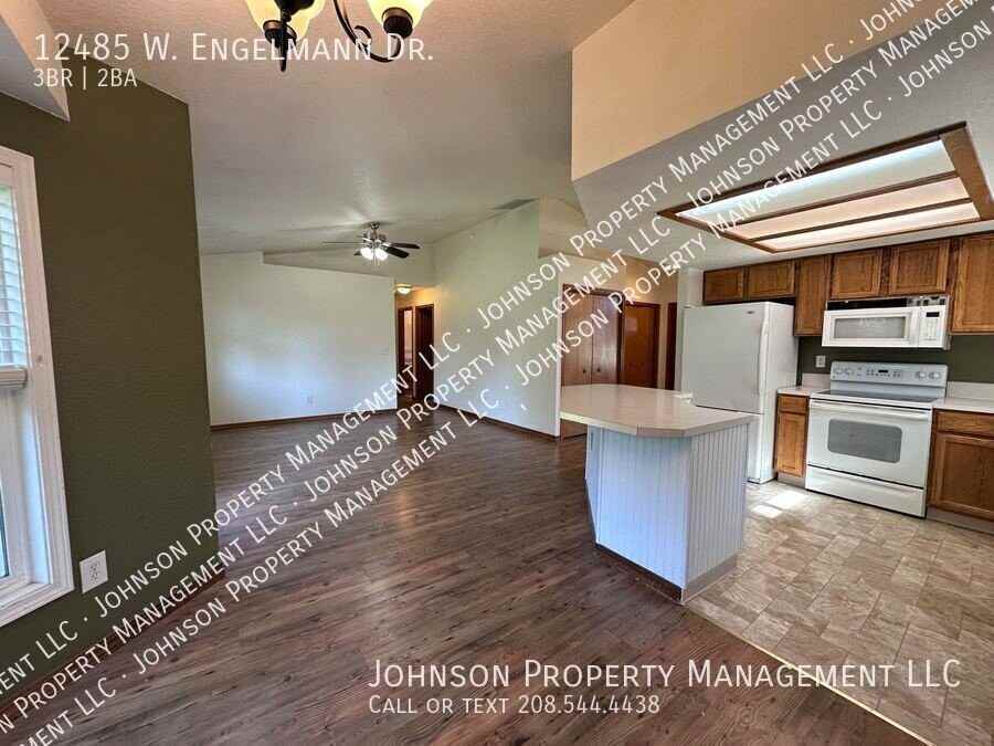 12485 W Engelmann Dr - Photo 5 of 17