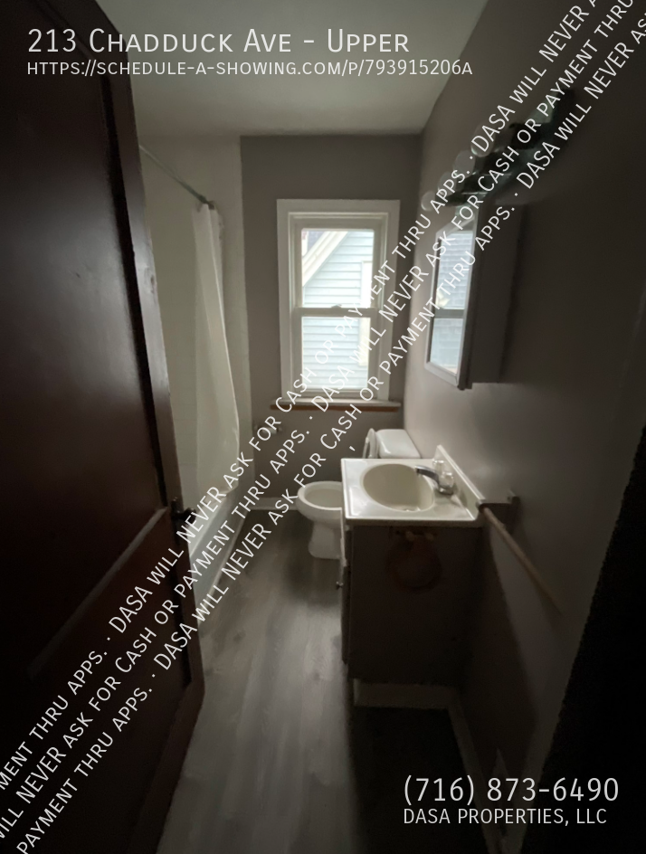 213 Chadduck Ave - Photo 5 of 7