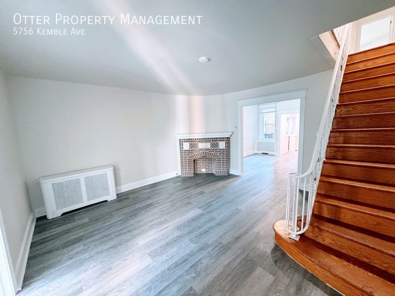 5756 Kemble Ave - Photo 6 of 34