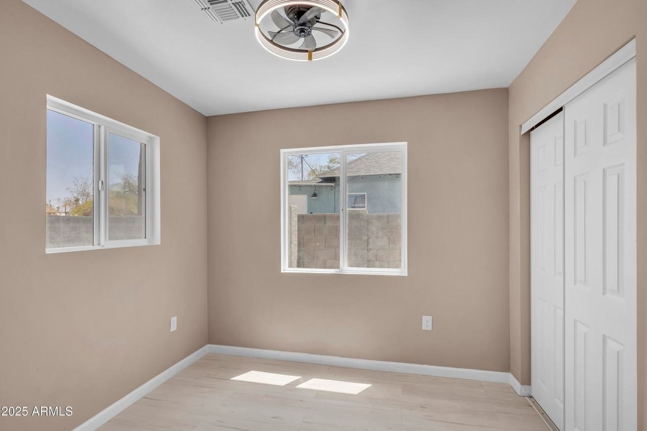 510 N 10th St #NA - Photo 5 of 19