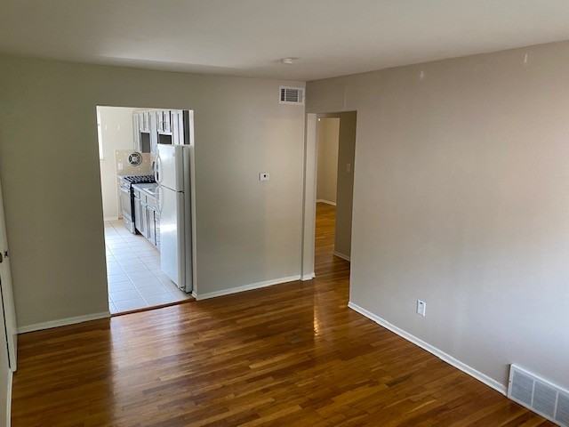 2017 Bellevue Ave #4 - Photo 3 of 9