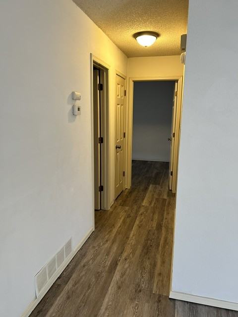 1317 Southridge Ct - Photo 5 of 9