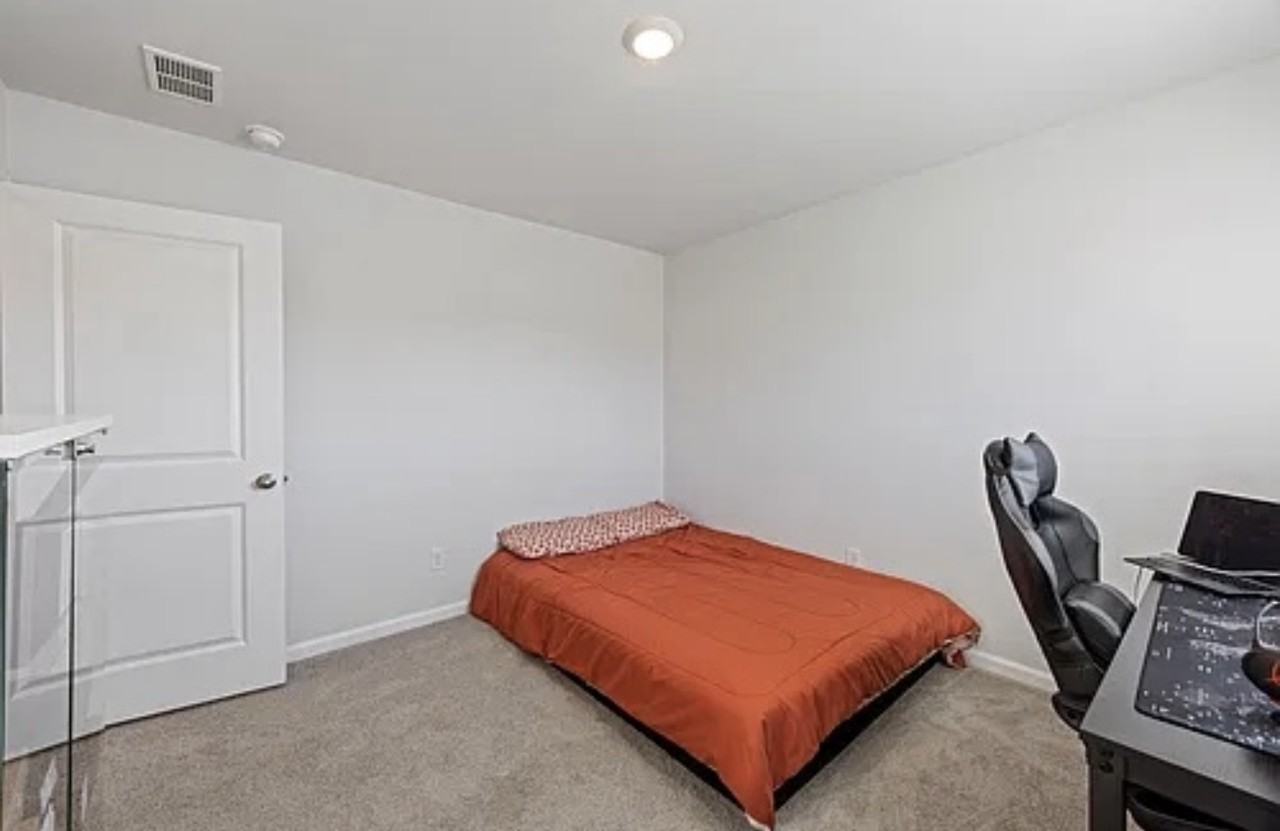 921 Woodside Creek Ln #NA - Photo 5 of 17