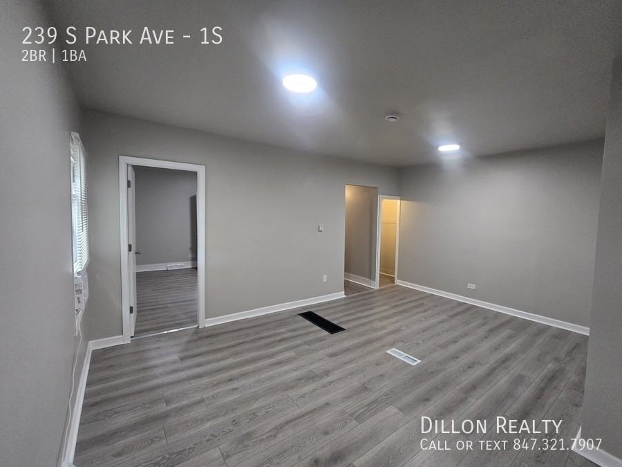 239 S Park Ave #1S - Photo 2 of 12