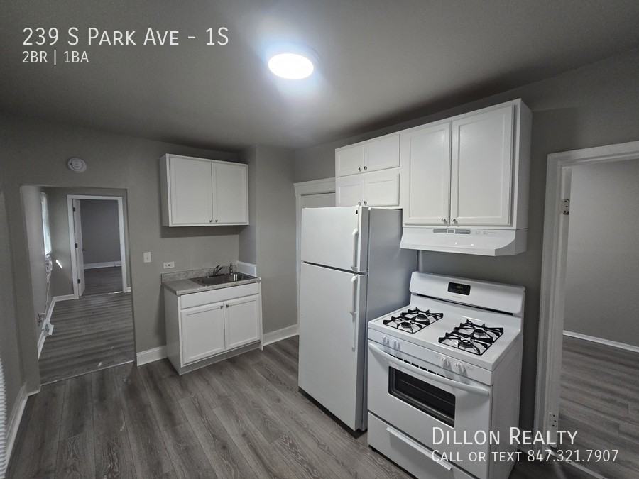 239 S Park Ave #1S - Photo 7 of 12