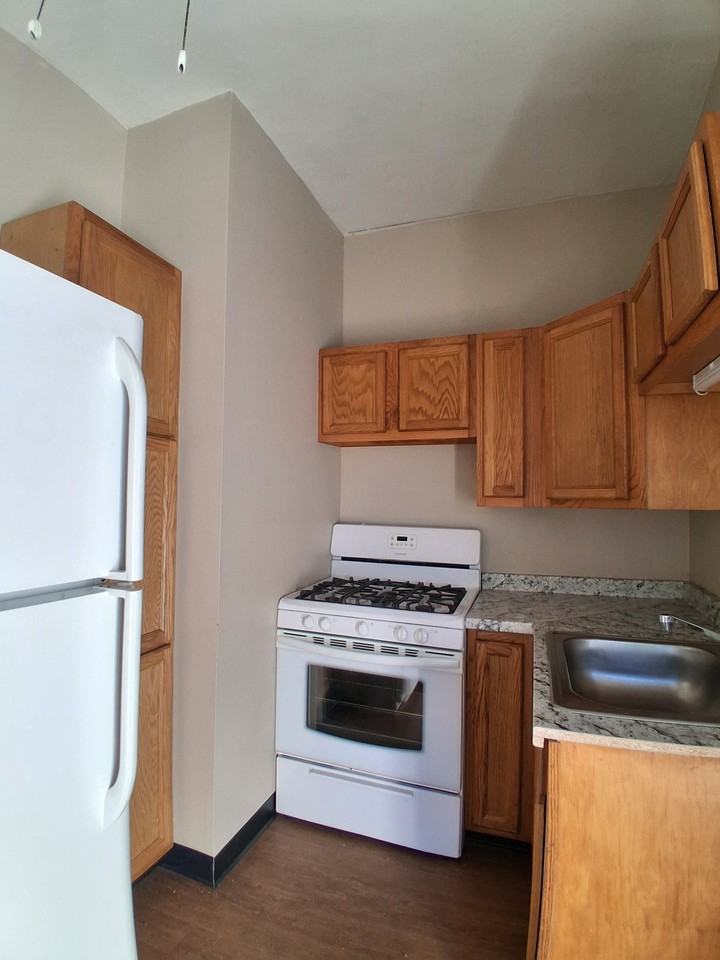 19 East St - Photo 3 of 10