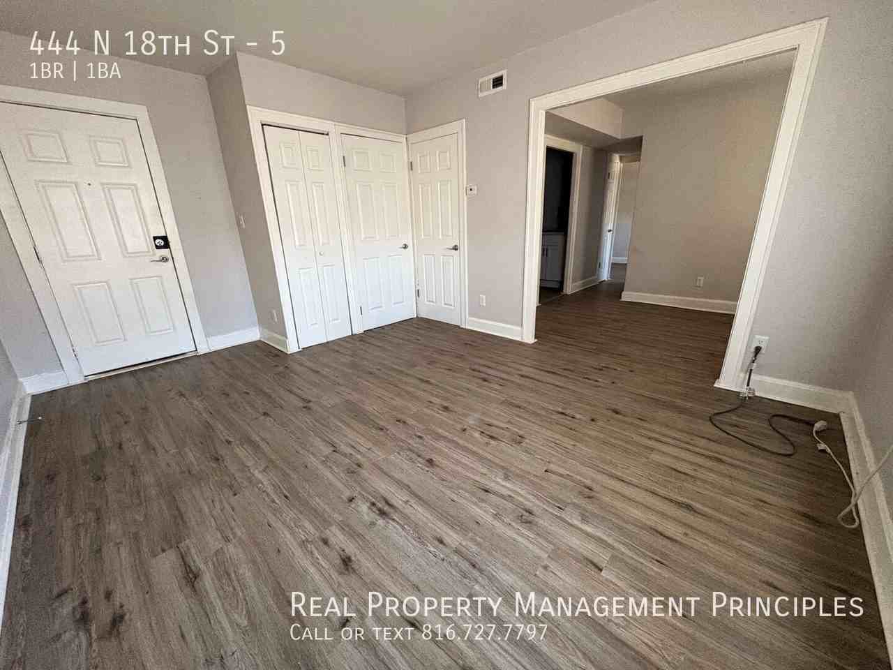 444 N 18th St #5 - Photo 2 of 7