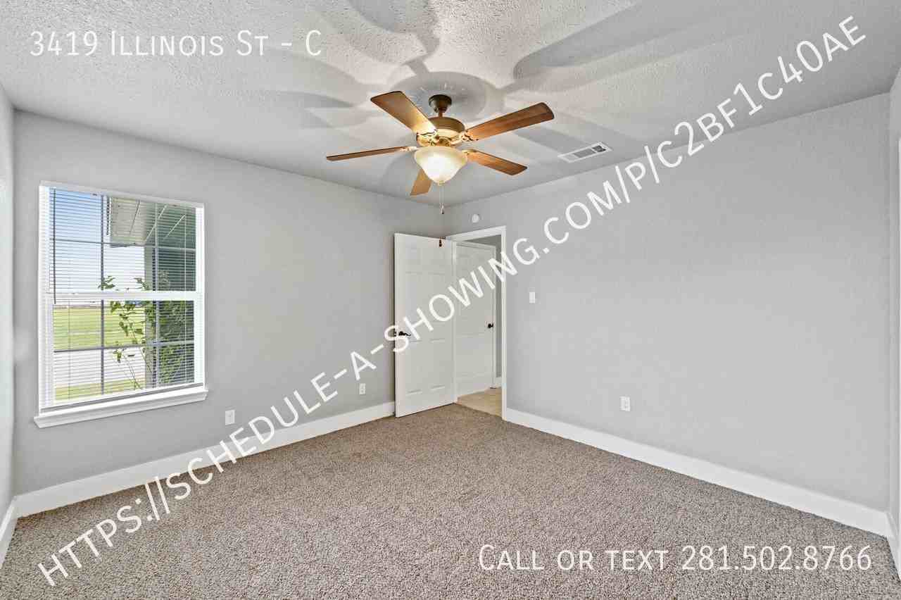 3419 Illinois St #C - Photo 7 of 14