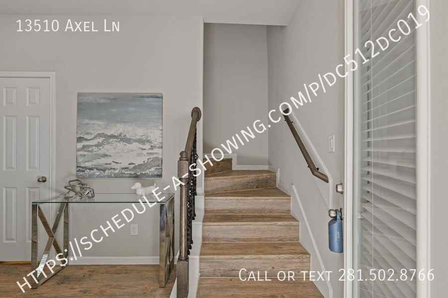 13510 Axel Ln - Photo 2 of 36