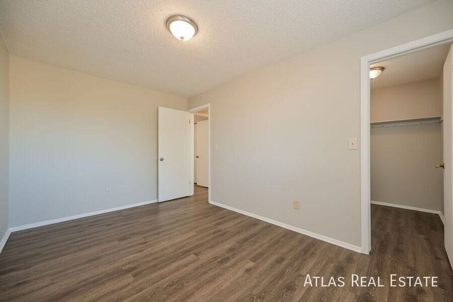 14955 E Columbia Dr - Photo 6 of 37