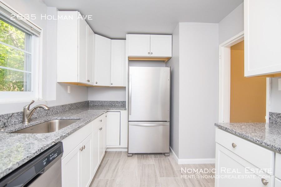 2635 Holman Ave - Photo 6 of 23