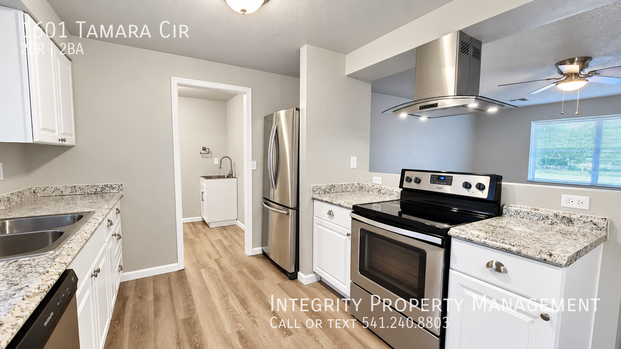 1601 Tamara Cir - Photo 7 of 17