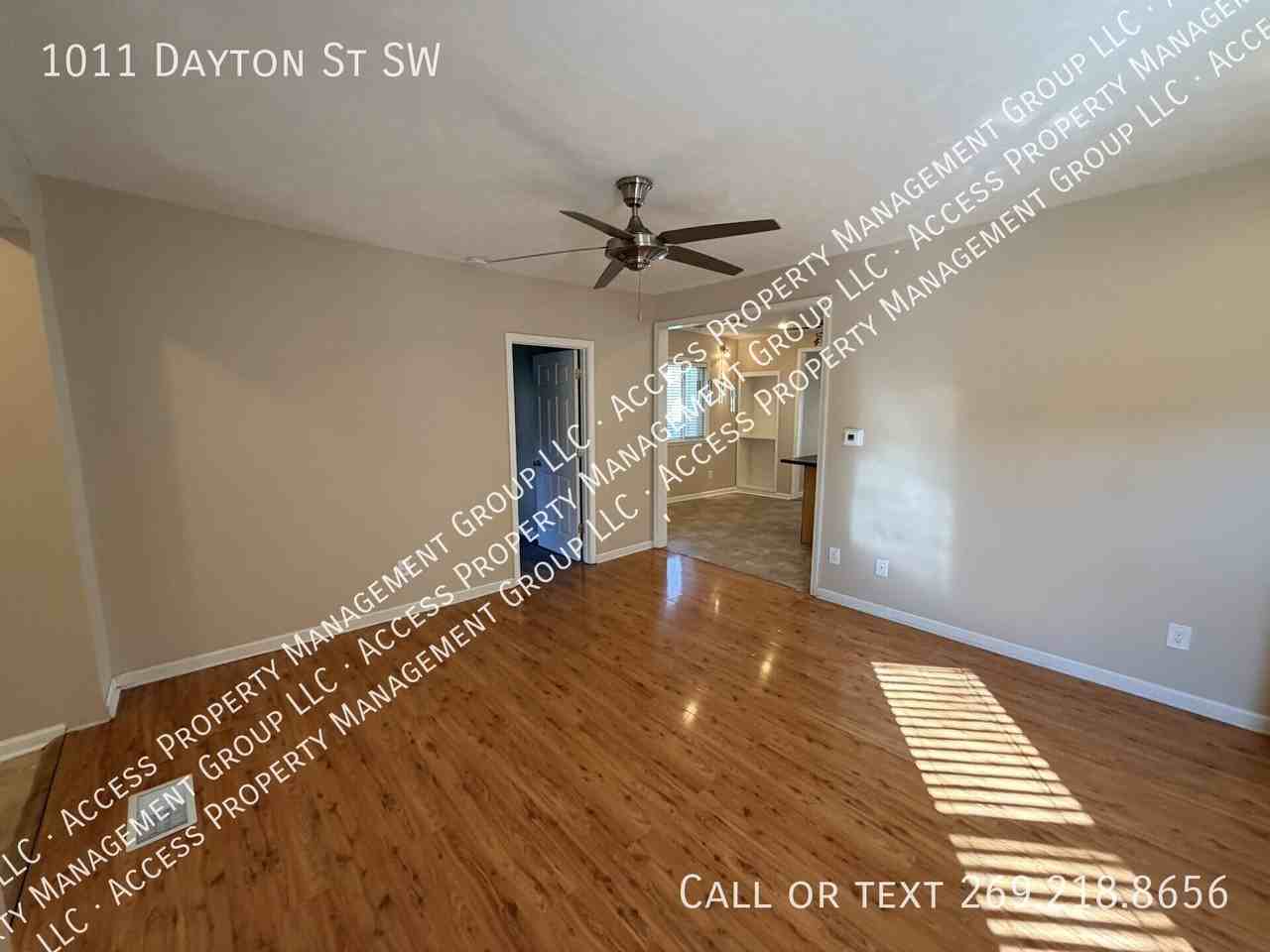 1011 Dayton St Sw - Photo 5 of 40