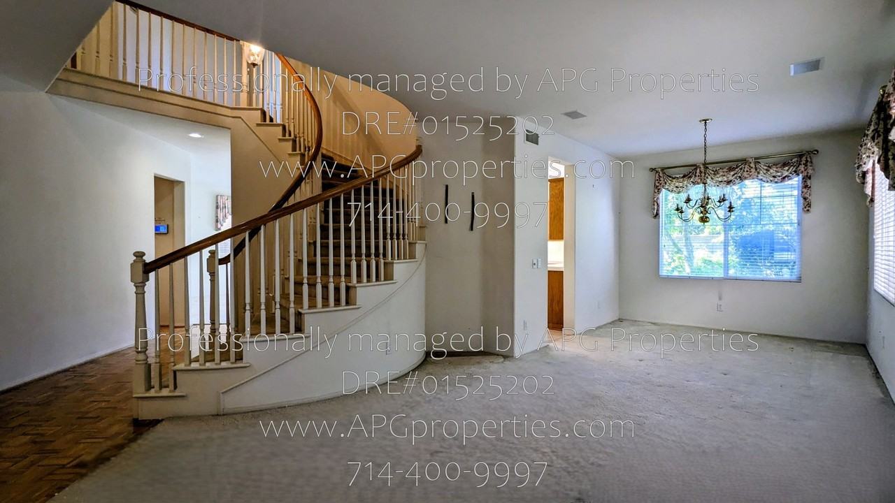 105 Silver Fox - Photo 5 of 23