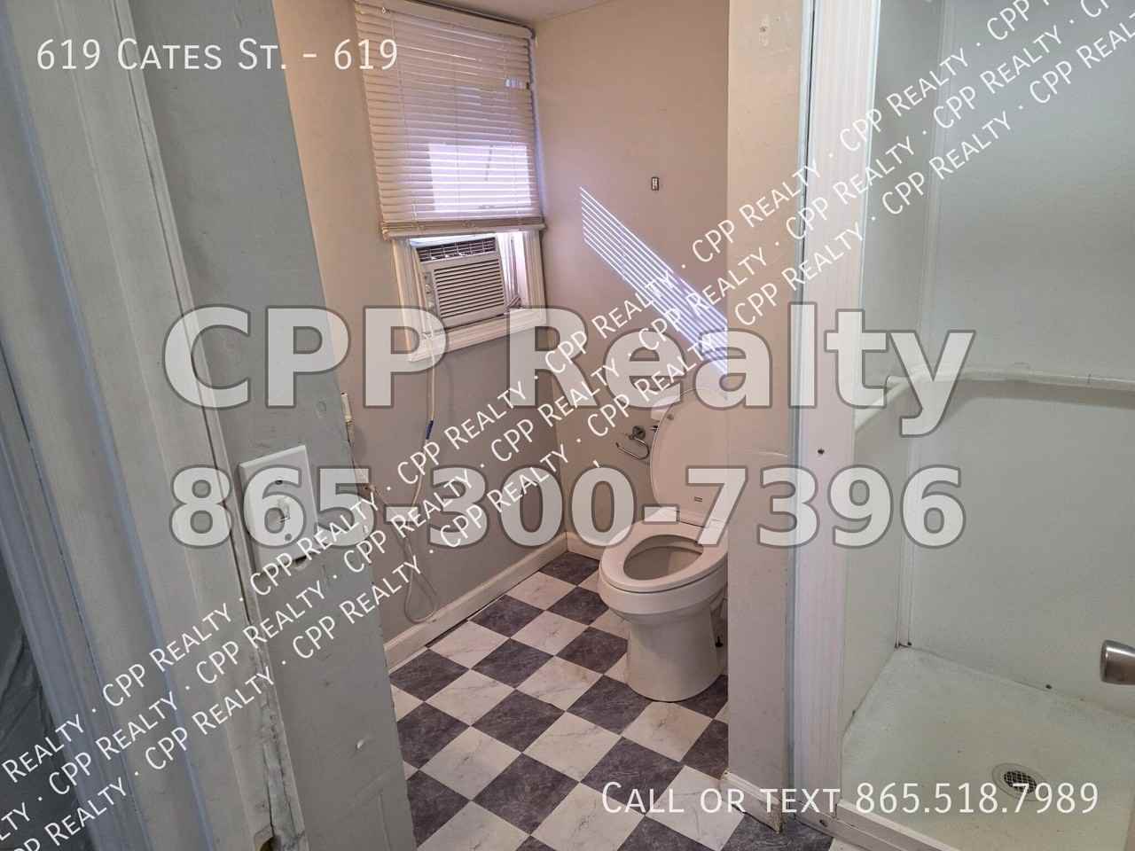 619 Cates St #619 - Photo 2 of 15