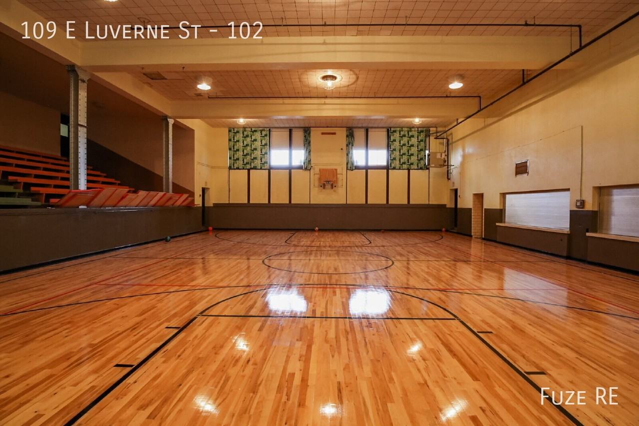 109 E Luverne St #102 - Photo 6 of 7