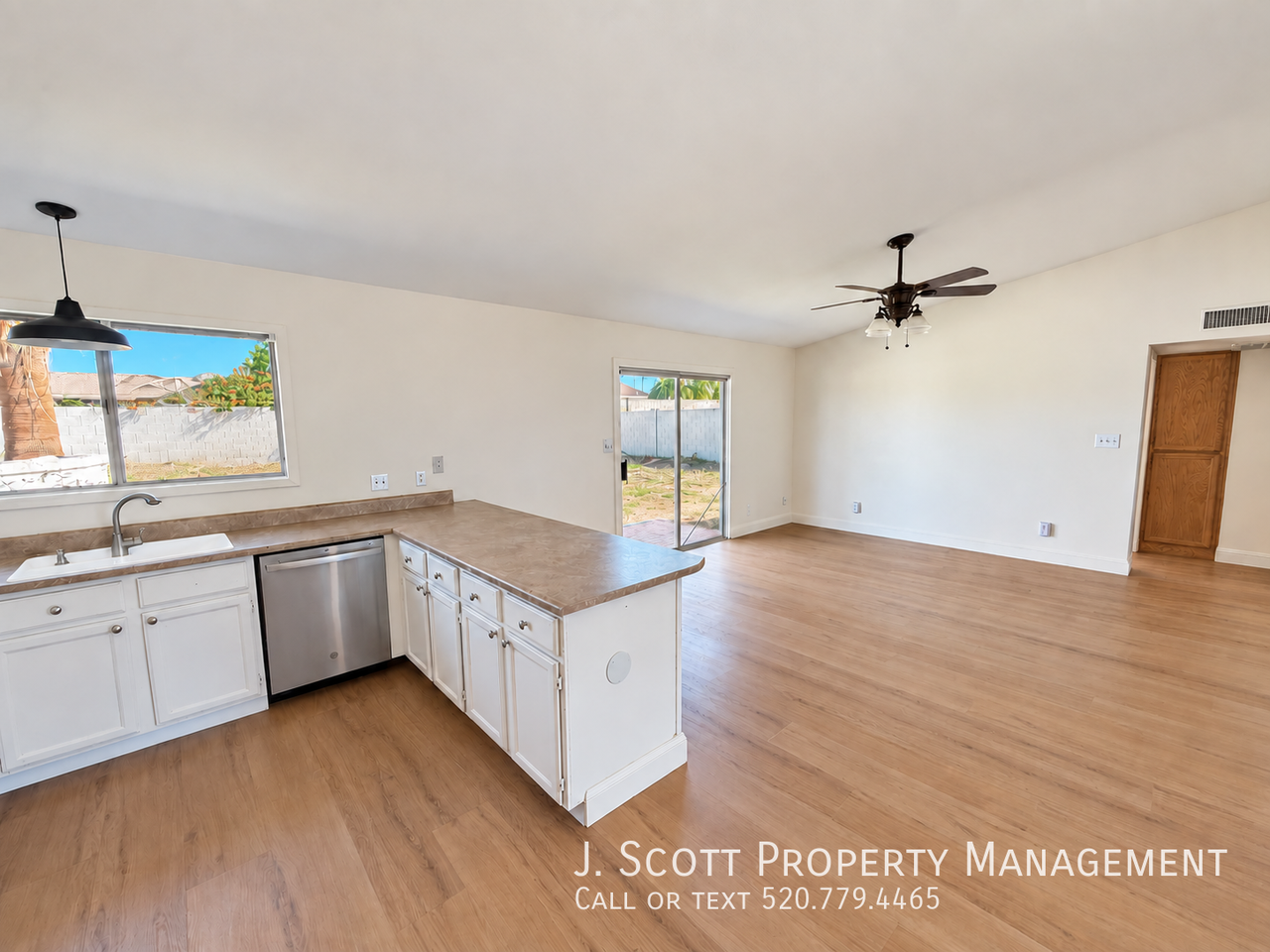 6312 E Ivy St - Photo 5 of 17
