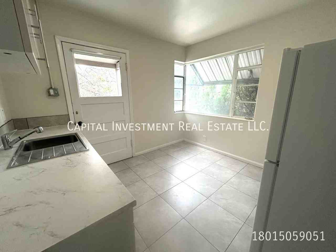 1815 S 800 E - Photo 7 of 13