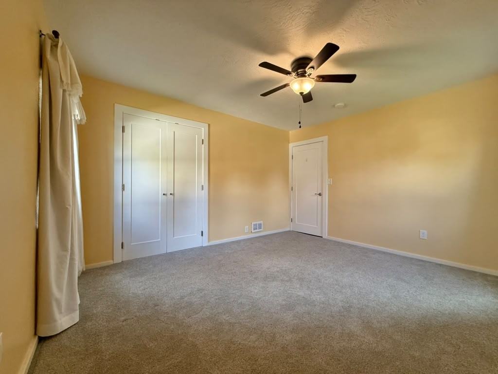 521 N Locust Rd - Photo 7 of 12