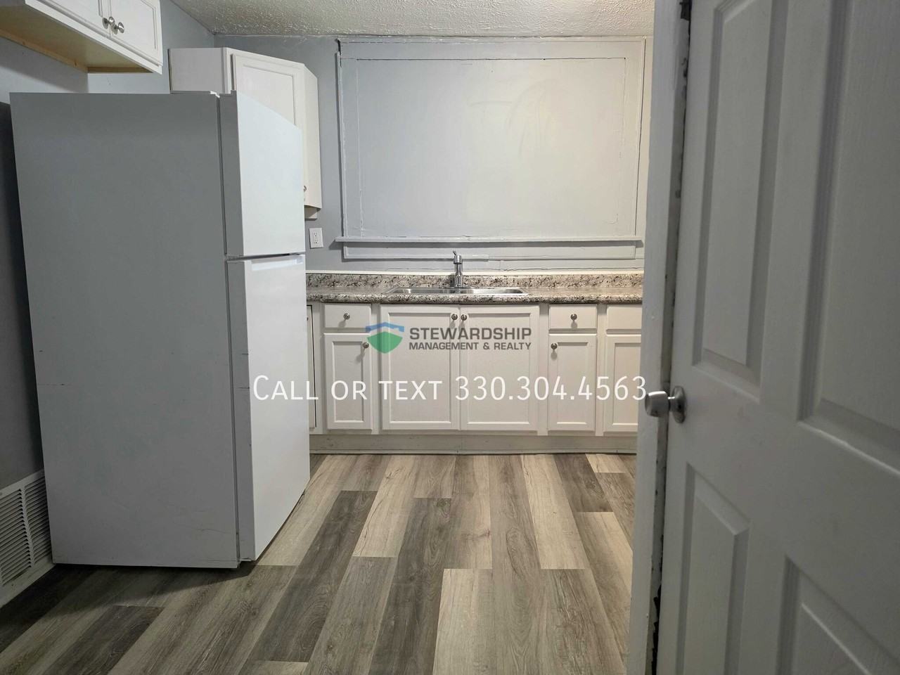 150 S Maple St - Photo 6 of 26