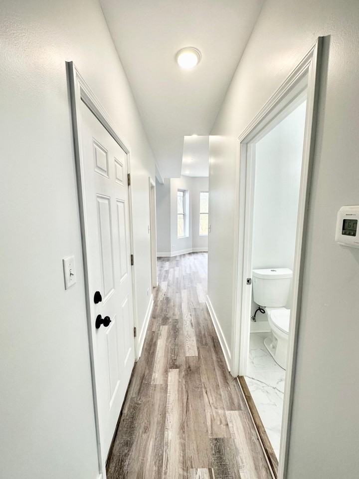 2224 S Sacramento Ave #1 - Photo 5 of 9