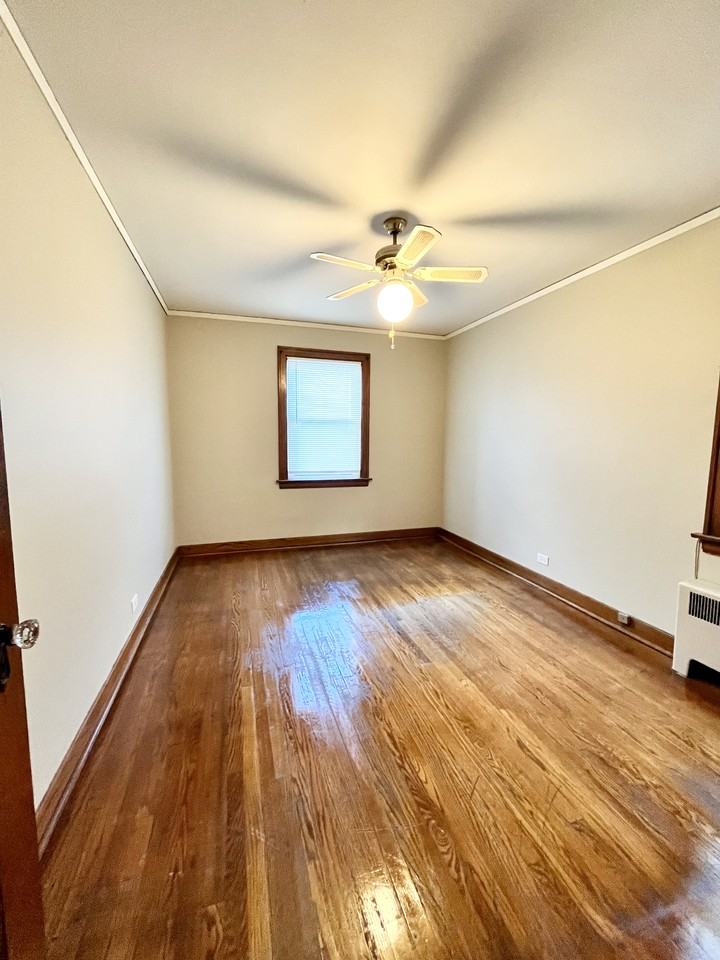 4259 W 21st St #2 - Photo 5 of 18