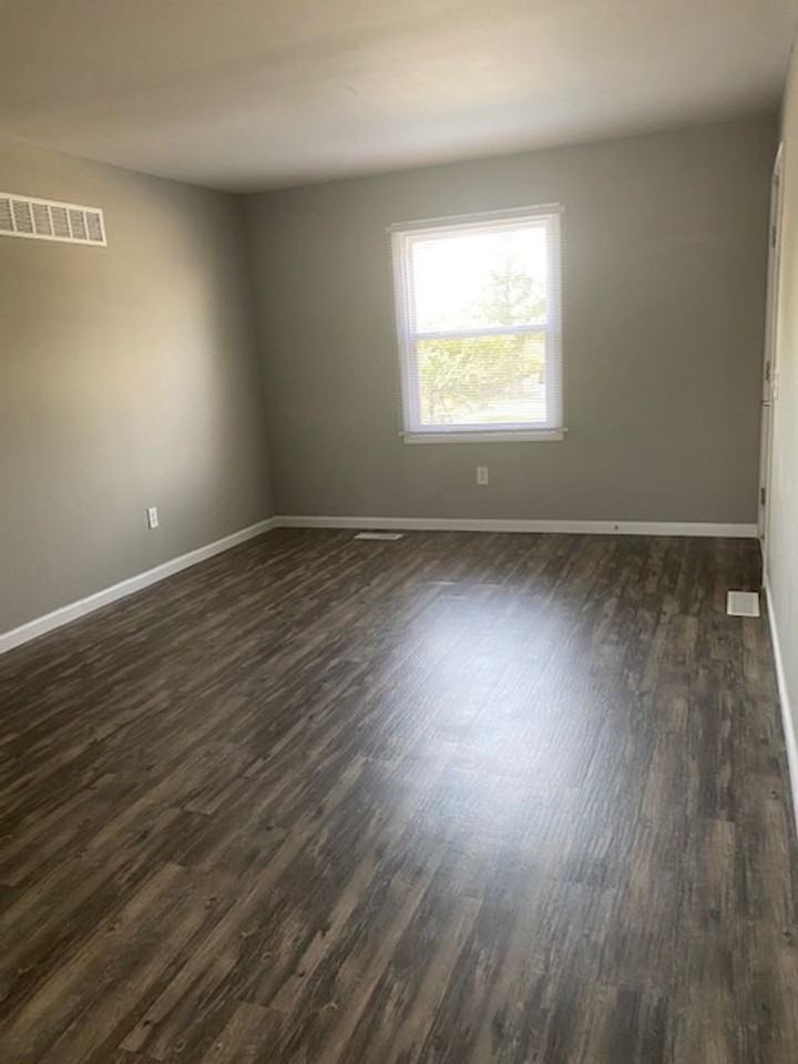 5 Westwood Vlg #5 - Photo 4 of 49