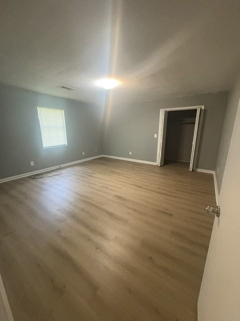 102 Grace Ct - Photo 6 of 11