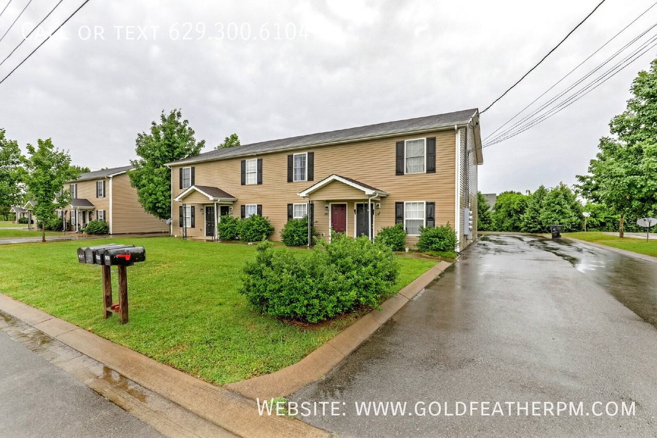 1361 Benley St - Photo 7 of 19