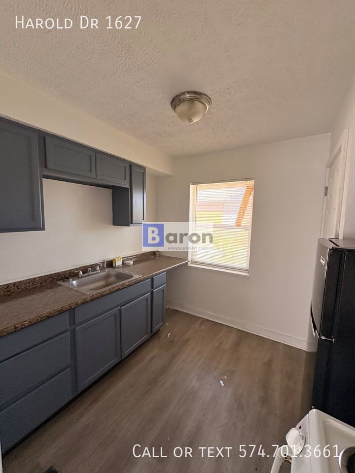Harold Dr - Photo 5 of 10