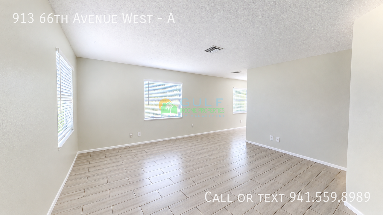 913 66th Ave W - Photo 3 of 8