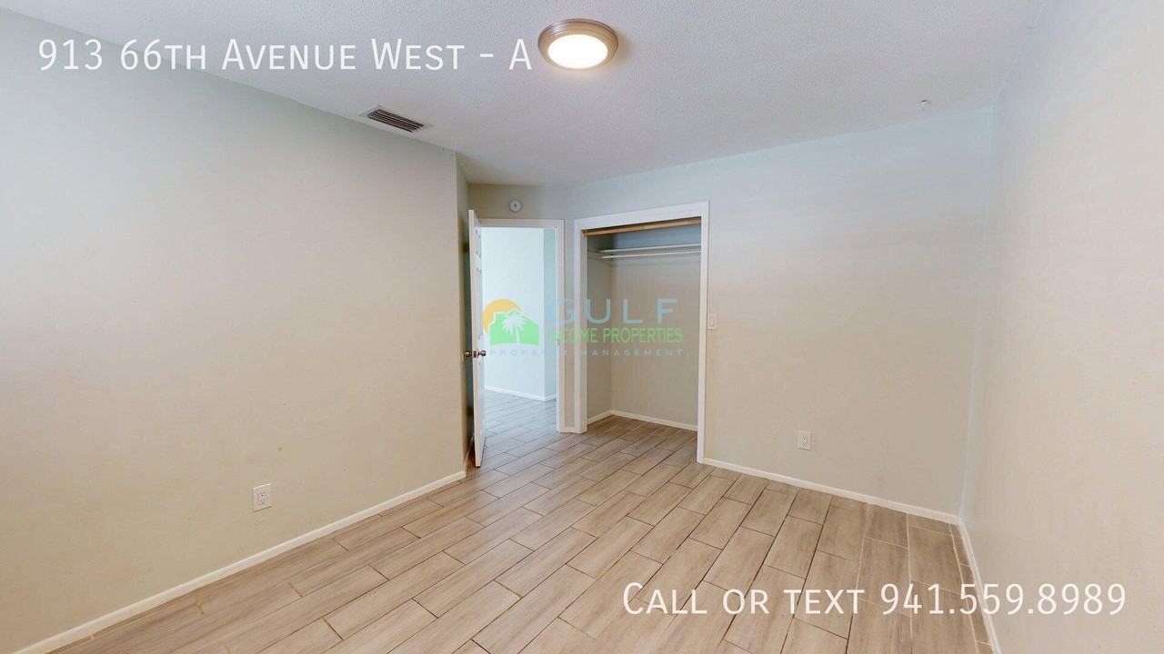 913 66th Ave W - Photo 5 of 8