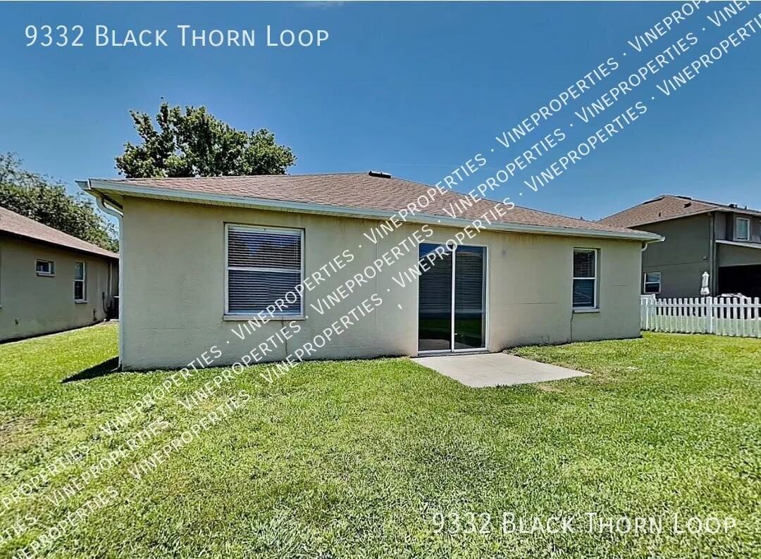9332 Black Thorn Loop - Photo 3 of 9