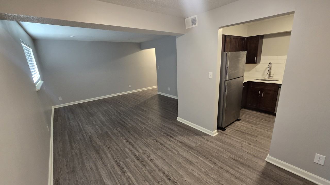 708 E 139th St #101 - Photo 6 of 10