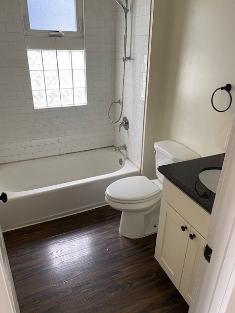 547 S Sullivan St - Photo 4 of 8