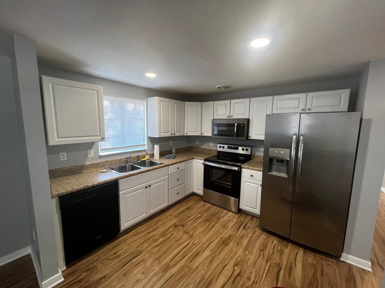 4921 Packard Rd - Photo 6 of 12