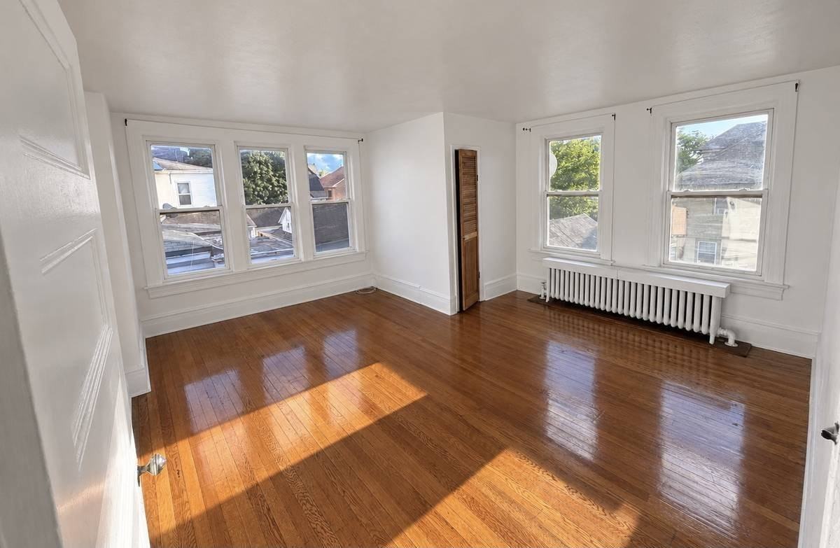 228 N Fulton Ave #2 - Photo 4 of 6