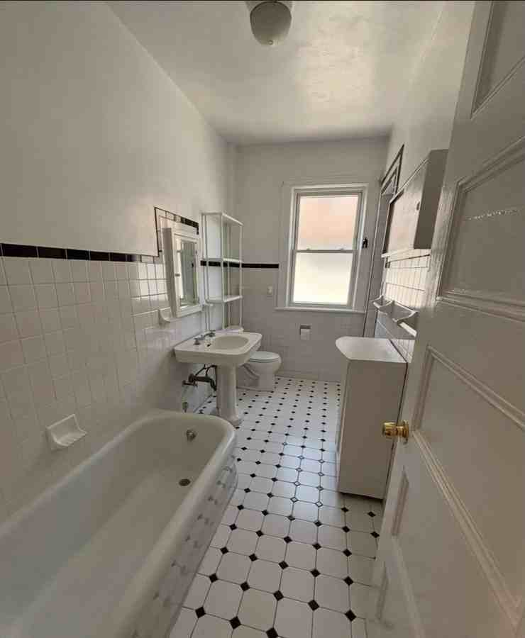 228 N Fulton Ave #2 - Photo 6 of 6