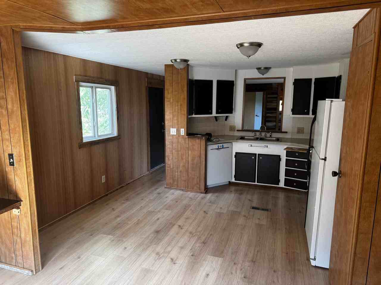 1410 N Sargent Rd - Photo 7 of 16